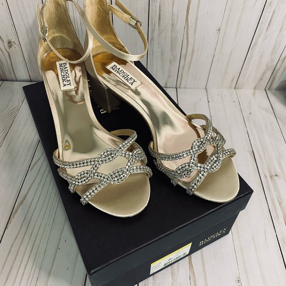 Badgley Mischka Champagne Bling Dress Shoe 8.5